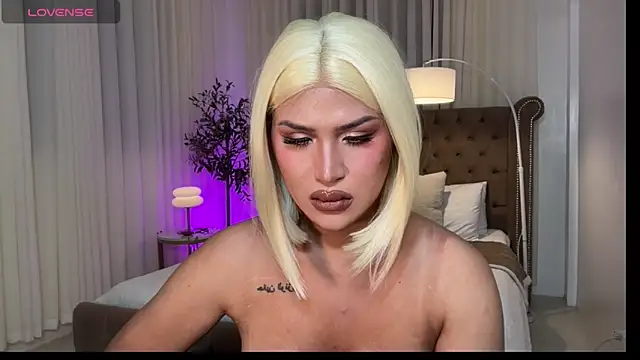 Webkamerová show Your_Majesty_Tyra