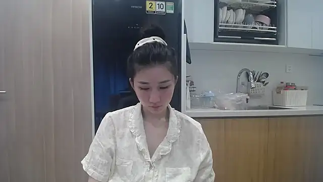 Asiagirll Adlı Modelin Canlı XXX Sohbeti