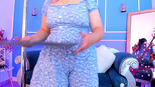 Czat XXX na żywo – TaraTaylorr