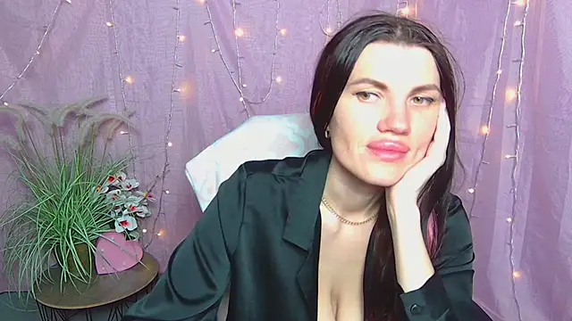 MilaLoona Live XXX-Chat