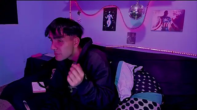 Czat XXX na żywo – Lord_Apolo