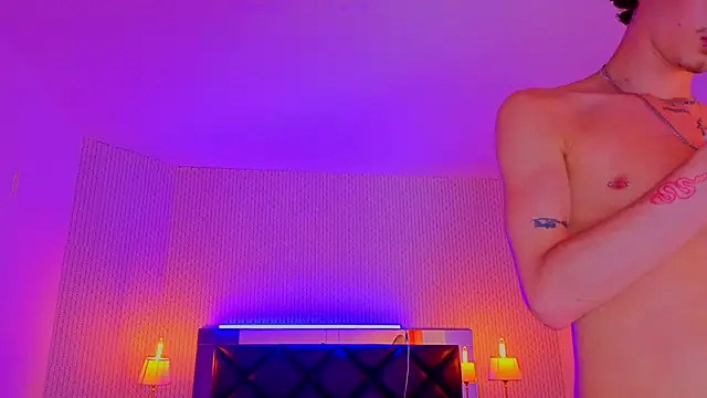 nova_salvatore webcam show
