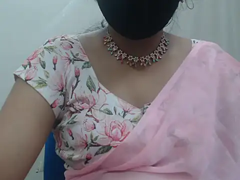 Lovely_Siri_23 Webcam show