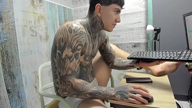 عرض كام Gury_tattoo