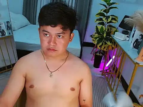 annocentboy webkamerás műsora
