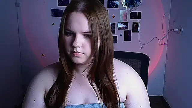 Онлайн чат XXX Kitty_Mia_Kitty