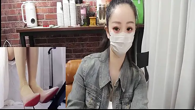 Latte-01 网络视讯表演