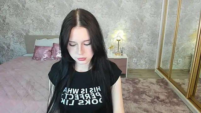 Chat +18 de VioletHarme ao vivo