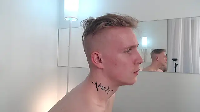 Онлайн чат XXX AlexxSweet