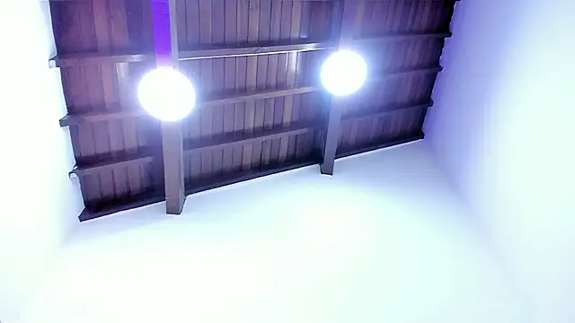 LezyTompson's Live XXX Chat
