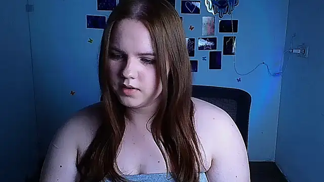 Kitty_Mia_Kitty Chat XXX in diretta