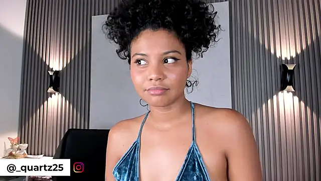 Chat XXX en directo de Zafiiraa