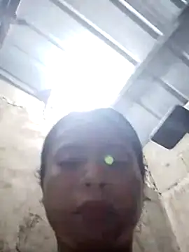 YourHotMenxie18 webkamerás műsora