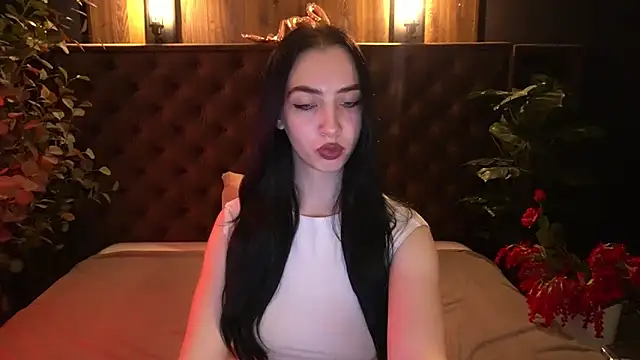 WildKittenX_のライブXXXチャット