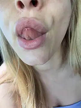AnastasiaAniess 即時 XXX 聊天