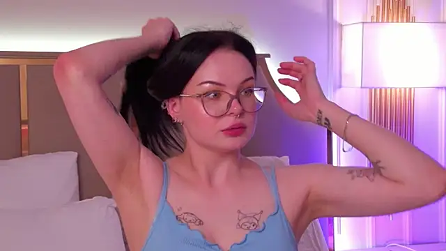 XXX chat uživo modela CindyMil
