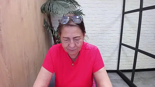 LindaPassionate's Live XXX Chat