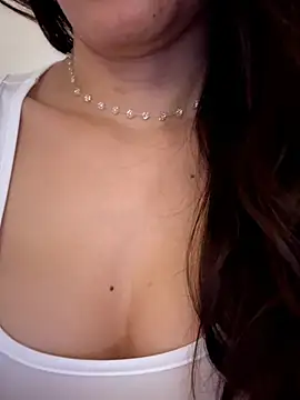 Chatroom XXX en direct de MichelleFerry_
