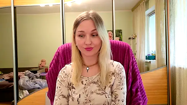 Hotty_Evochka: απευθείας συνομιλία ΧΧΧ