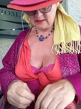 Chat XXX en directo de Hot-Muci