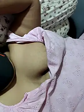 hotbhabhi011's Live XXX Chat