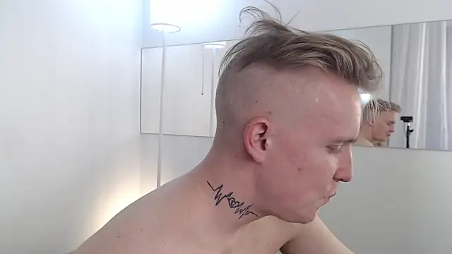 AlexxSweetn Webbikameraesitys