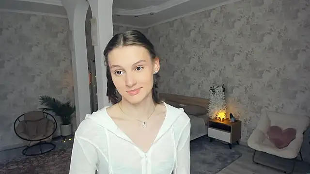 LianneBynon's Live XXX Chat