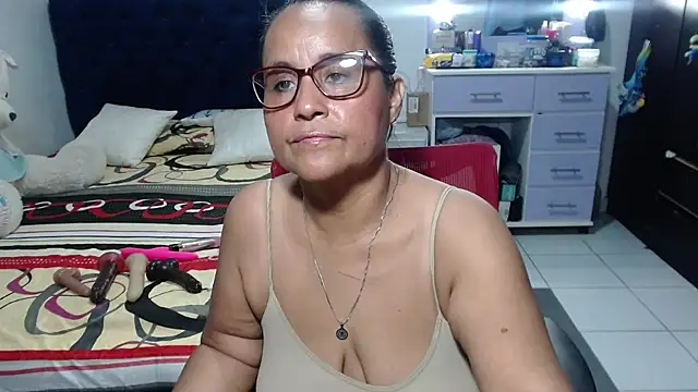 Chat XXX en directo de pervert_mommy_