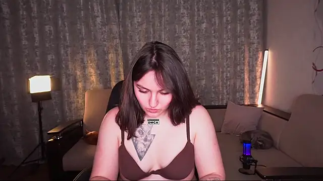 Czat XXX na żywo – Hoot_owl_cb