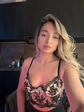 Ivy_Bae Adlı Modelin Canlı XXX Sohbeti