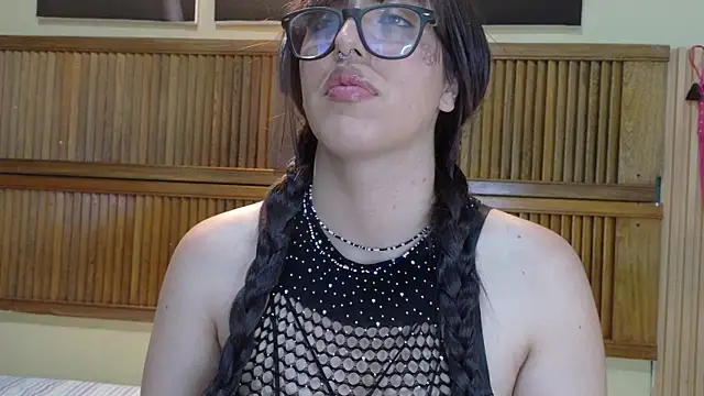 Eli666uwu Chat XXX in diretta