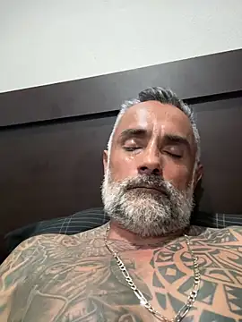 Show modela norbac11 na web-kameri