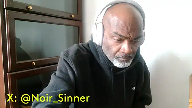 sinnernoir's Live XXX Chat