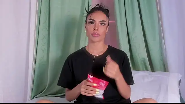 Chat XXX en directo de Blackywhiite