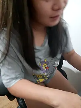 แชท XXX สดของ pretty_yesha