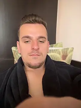 Huge_cock22cm Webcam show