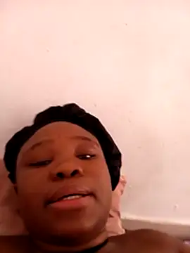 PoundCakeL's Webcam Show