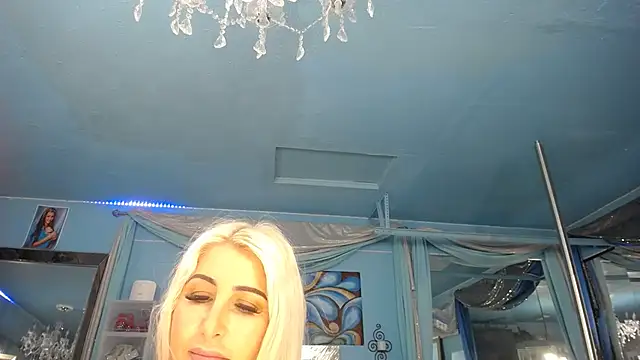 ADRIANNA_FOX's Live XXX Chat