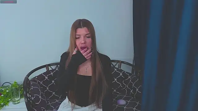 DelenaRines' Live XXX Chat