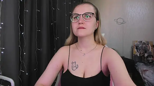 MissBrightShine's Live XXX Chat