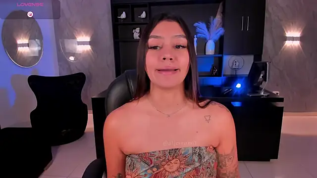 AllyJensen Live XXX-Chat