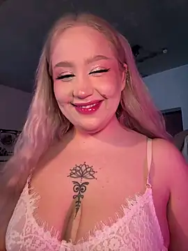 GlamorousBlond Webcam Show