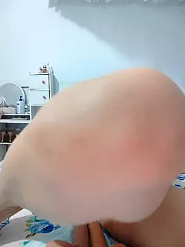 Ana_baby01 লাইভ XXX চ্যাট