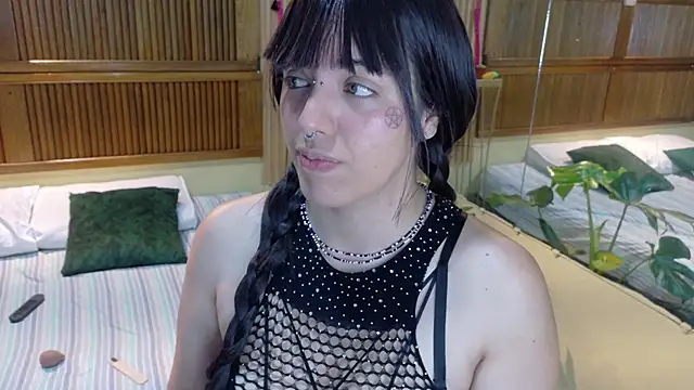 Eli666uwu: απευθείας συνομιλία ΧΧΧ