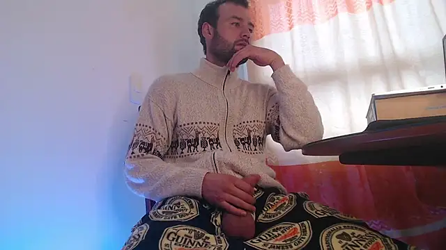 CarterHott: онлайн-секс-чат