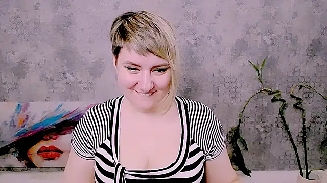 Djullia's Live XXX Chat