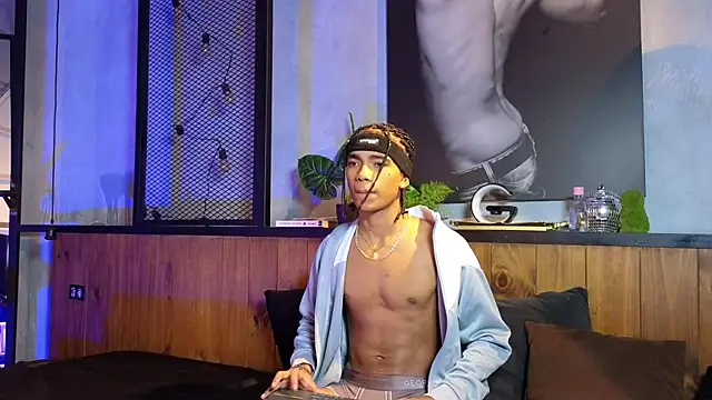 AlanCutee 网络视讯表演