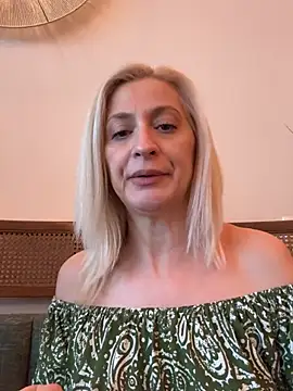 Chatroom XXX en direct de HOTLadyluna
