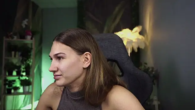 Онлайн чат XXX Sweet_Emilya
