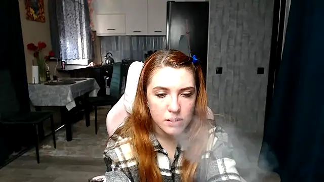Reginasmilee Chat XXX live